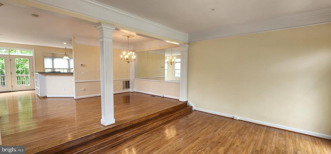 8021 Kidwell Town Ct - Photo 3 of 29