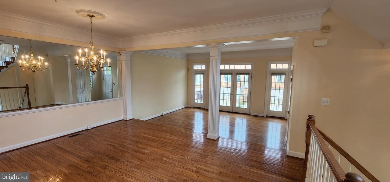 8021 Kidwell Town Ct - Photo 7 of 29