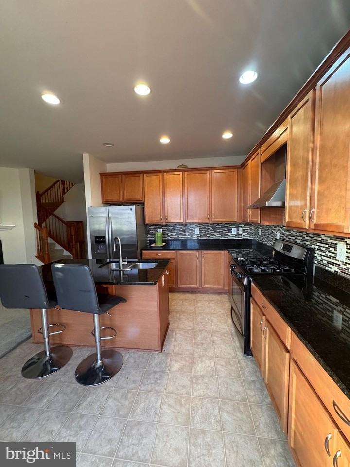17672 POSSUM Road - Photo 7 of 28