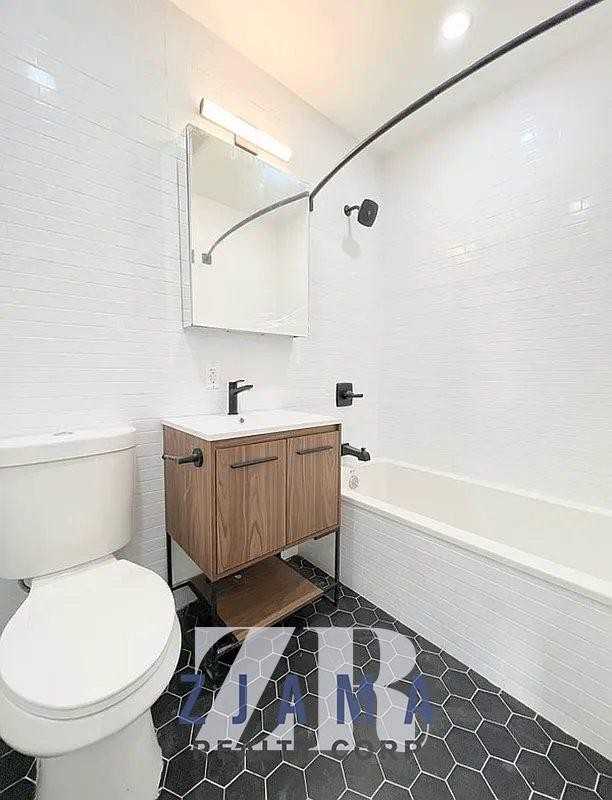 2112 Regent Pl - Photo 7 of 8