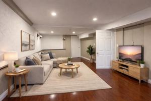 featured image of 136 2-136 Mooregate Crescent