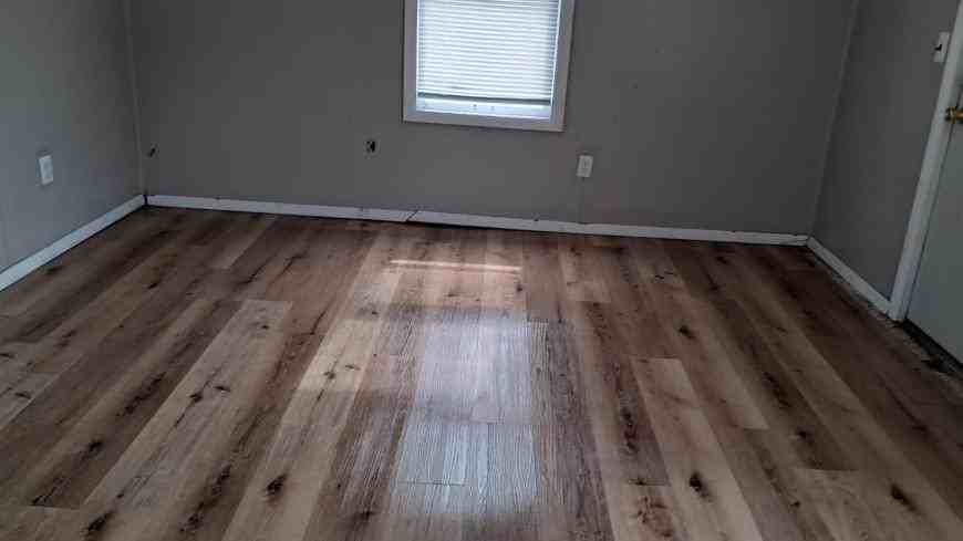 155 1/2 Richmond Ave - Photo 3 of 7