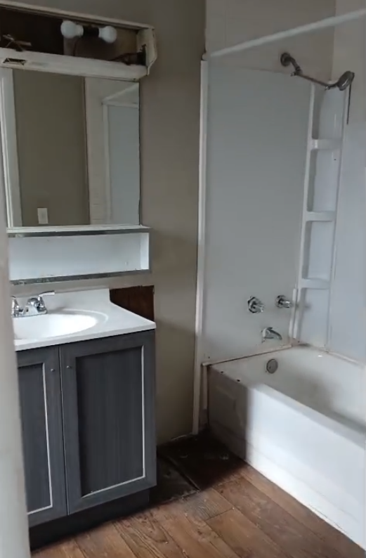 155 1/2 Richmond Ave - Photo 5 of 7