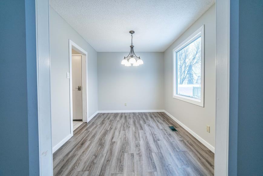 435 - 435 Piccadilly Ave - Photo 4 of 10