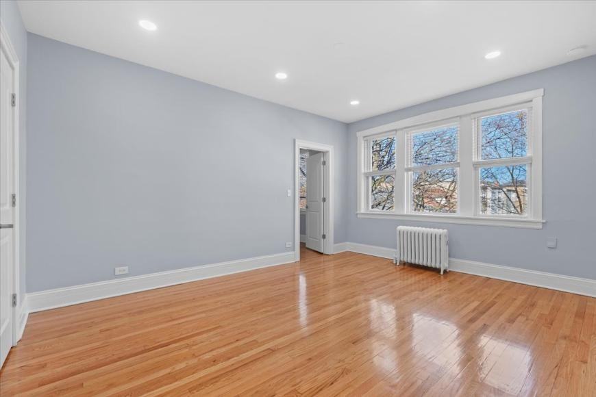 4139 W Leland Ave - Photo 6 of 10