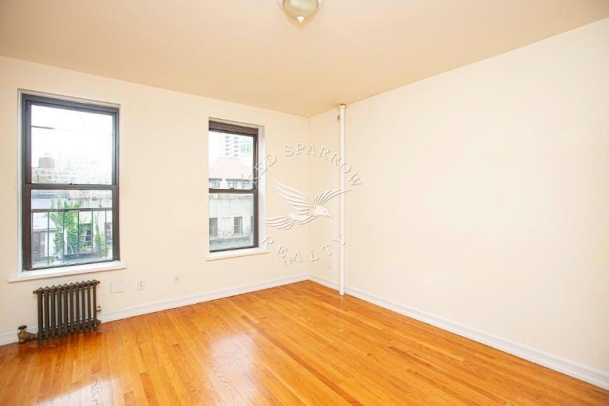 420 E 83rd St - Photo 5 of 10