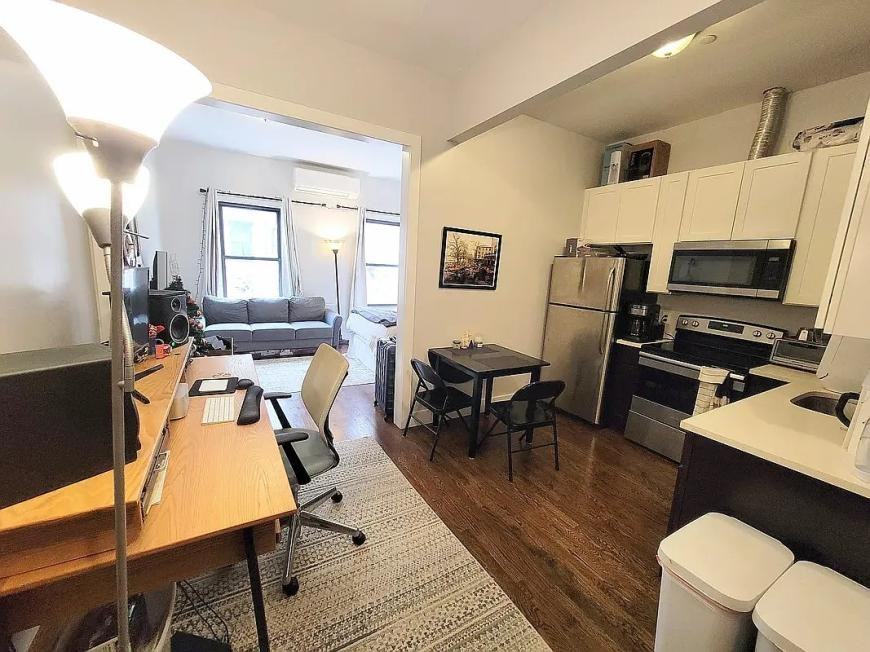 229 W 136th St - Photo 2 of 7