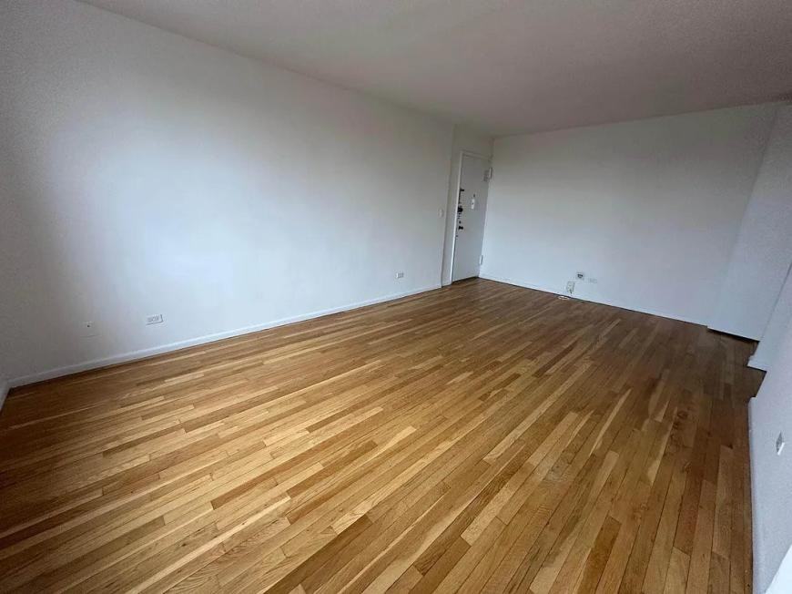 3636 Fieldston Rd - Photo 4 of 5
