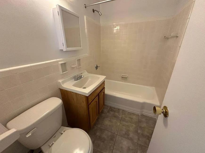 3636 Fieldston Rd - Photo 5 of 5