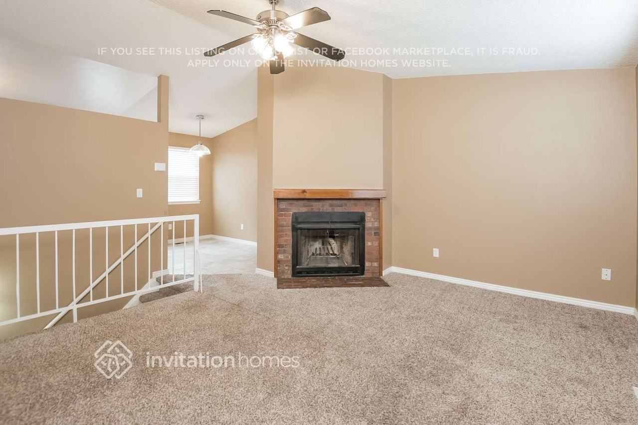 5004 S Richfield Cir - Photo 5 of 21