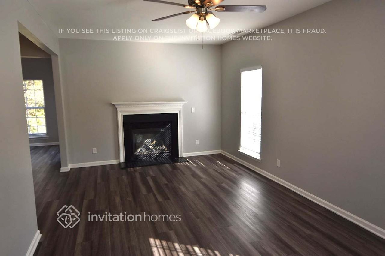 3404 Balsam Tree Dr - Photo 4 of 13
