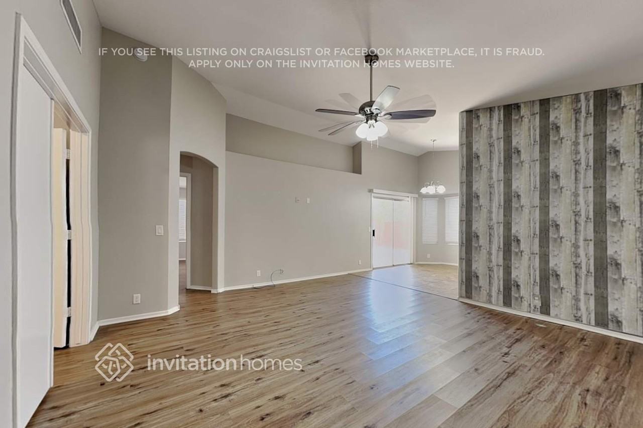 11007 N 59th Dr - Photo 5 of 18