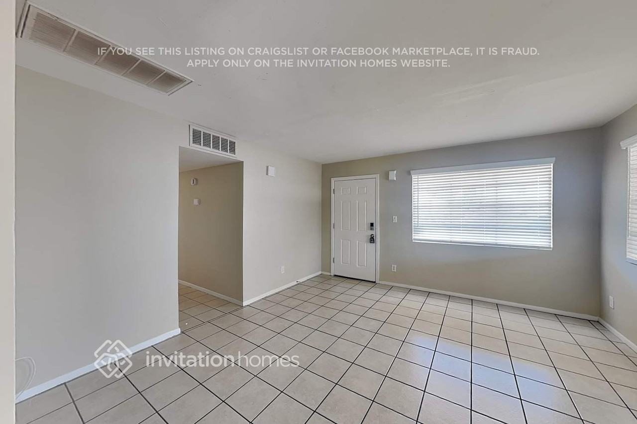 4422 S Park Dr - Photo 7 of 18