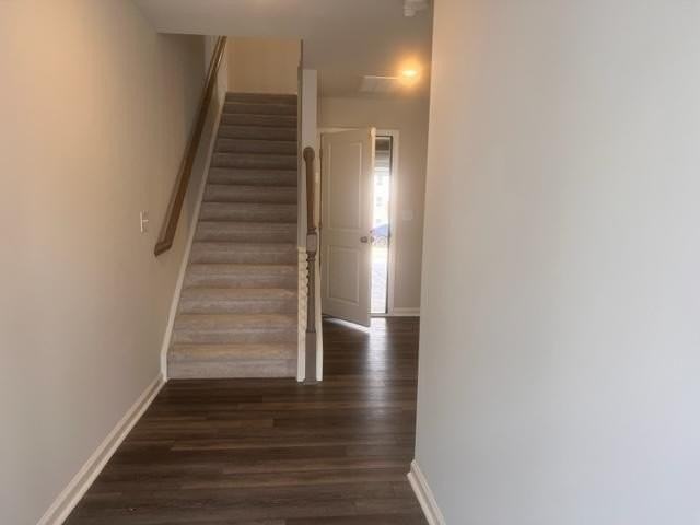 138 Zealand Ct - Photo 3 of 25