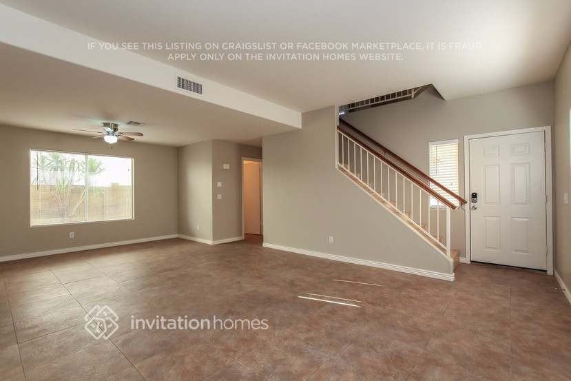 7630 W Cinnabar Ave - Photo 2 of 19
