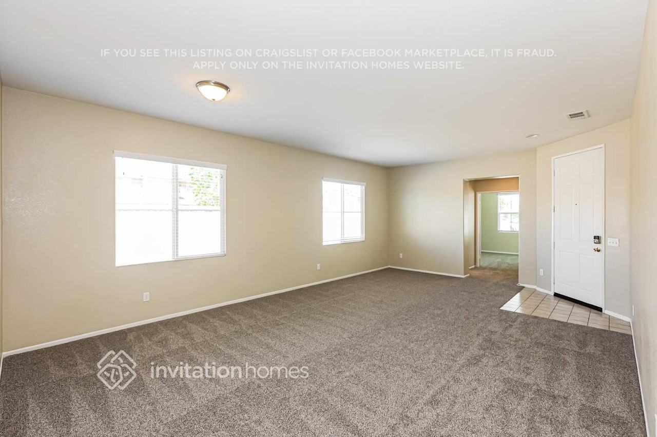 40503 Carly Ct - Photo 5 of 17