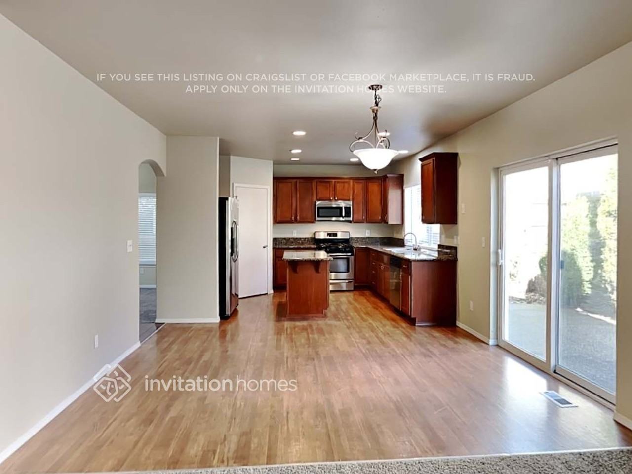 7703 198th St E - Photo 7 of 20