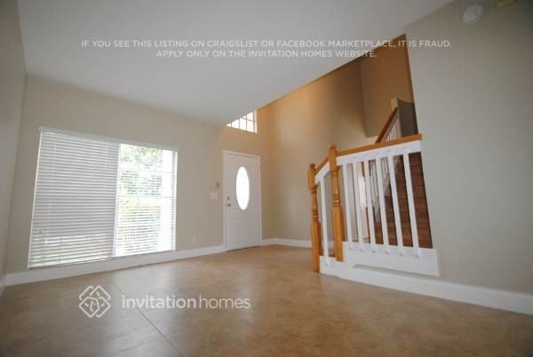 3939 Jasmine Ln - Photo 2 of 13