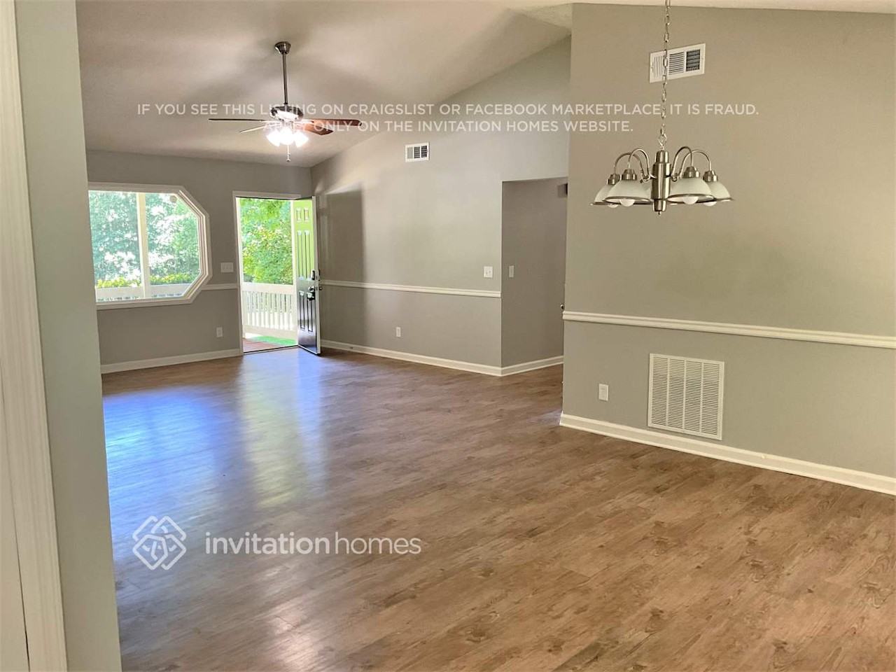 303 Park Sq - Photo 2 of 18