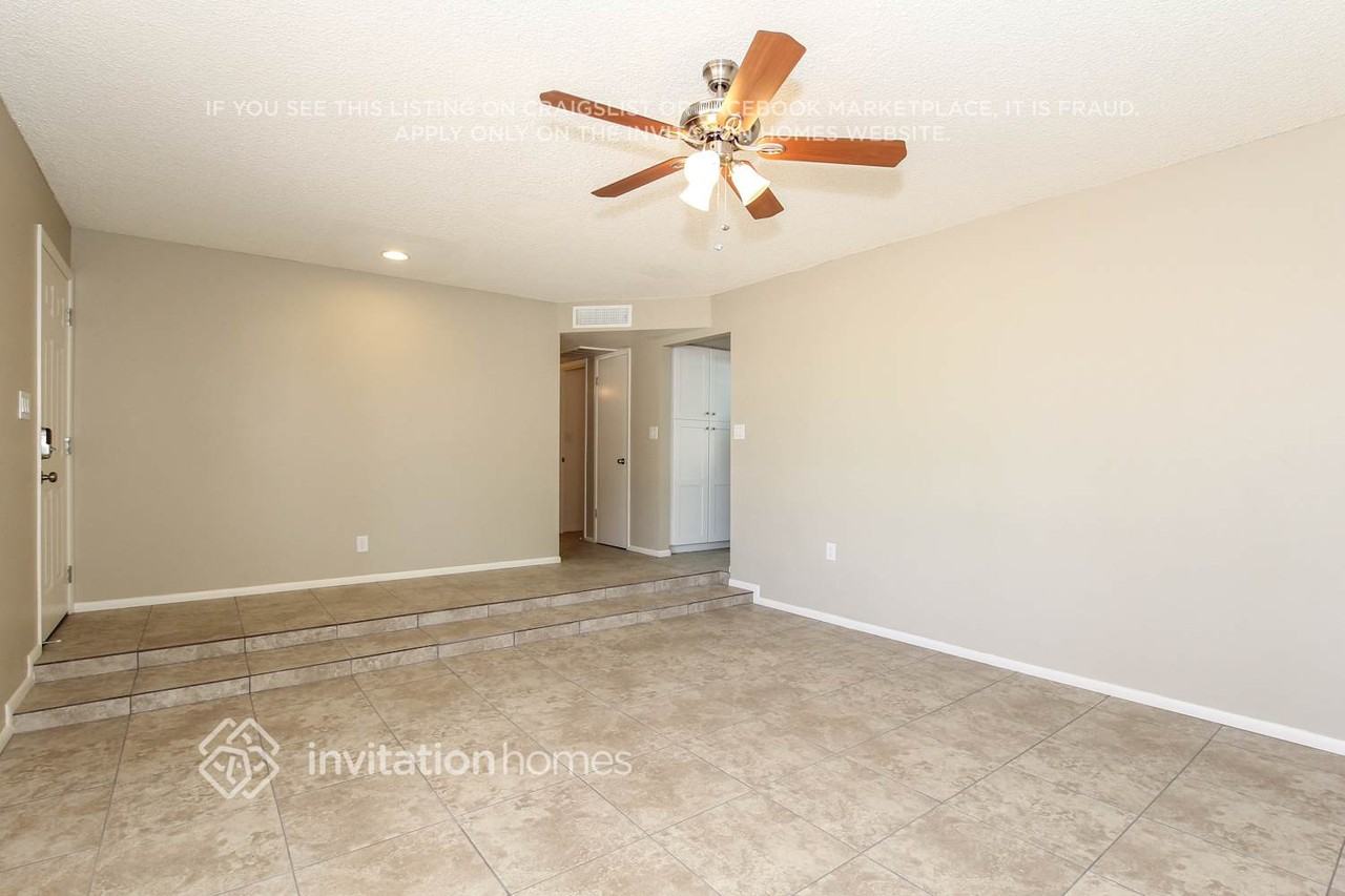 3705 W Purdue Ave - Photo 4 of 22