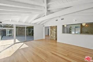 1700 San Ysidro Dr - Photo 5 of 6