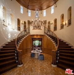 1008 Lexington Rd - Photo 6 of 8