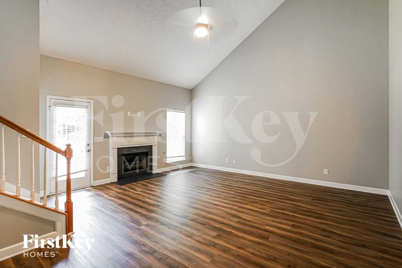 3200 Hidden Creek Dr - Photo 2 of 19