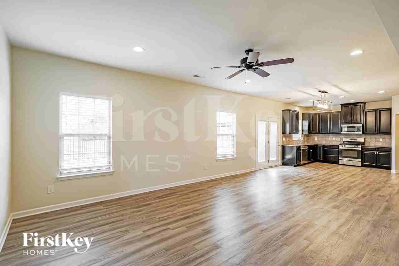 3847 Faithway Dr - Photo 2 of 19