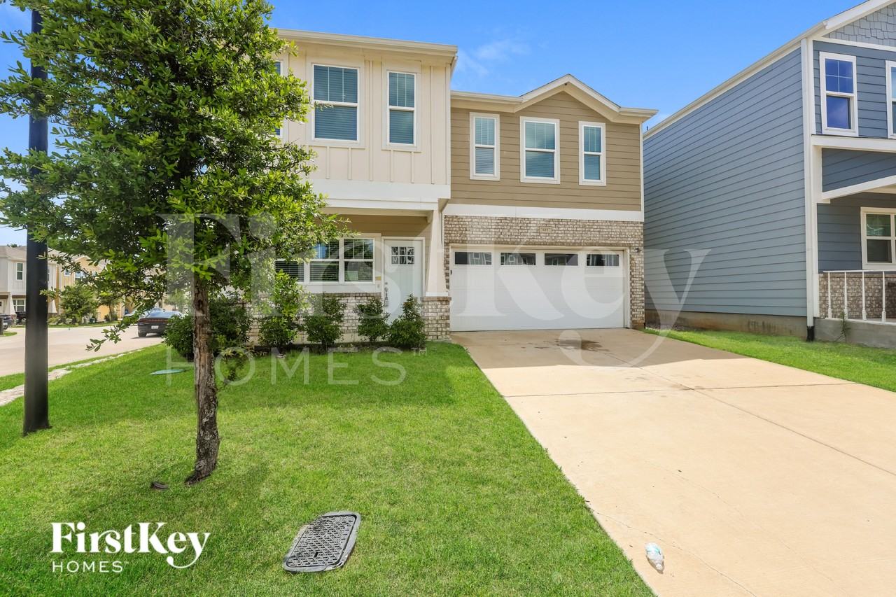 622 Ava Trl - Photo 2 of 19