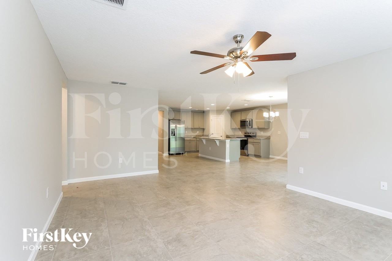 192 Southern Breeze Loop - Photo 3 of 15