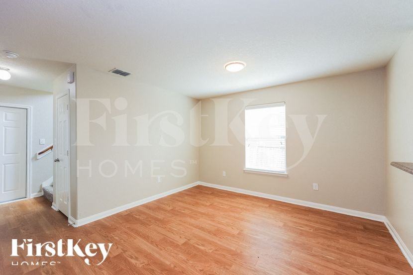 5831 Forest Cyn - Photo 5 of 15
