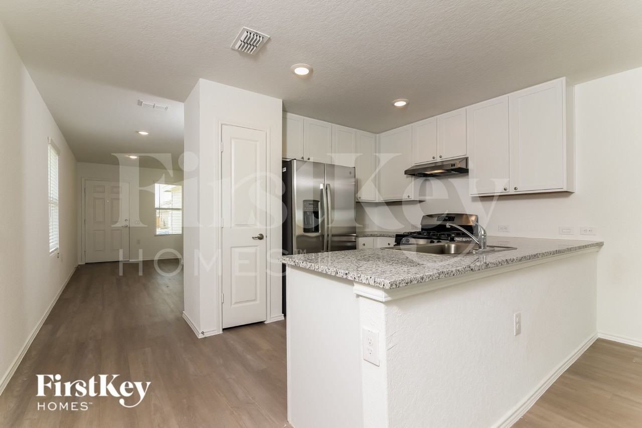 4530 Emma Way - Photo 5 of 15