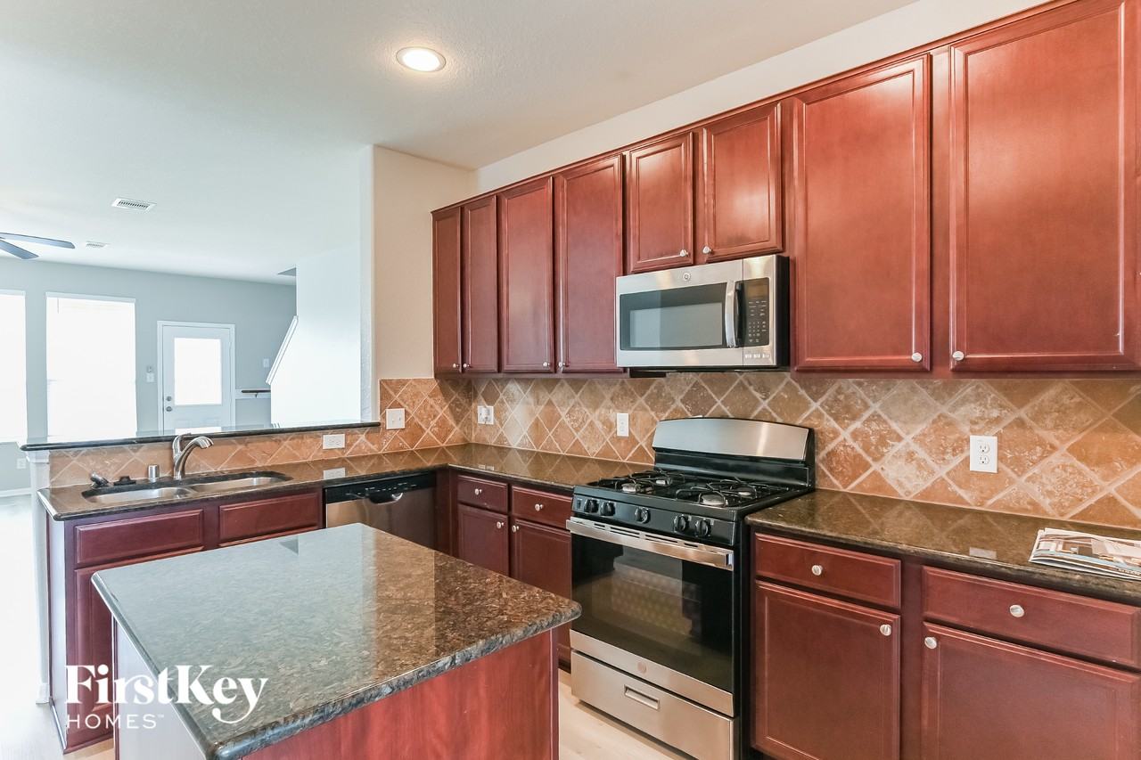 14902 Holland Grove Ct - Photo 6 of 15