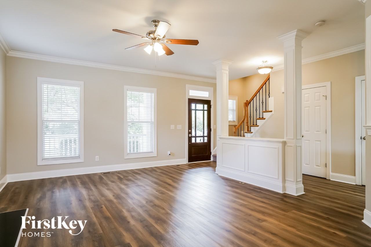 1019 Village River Dr - Photo 3 of 12