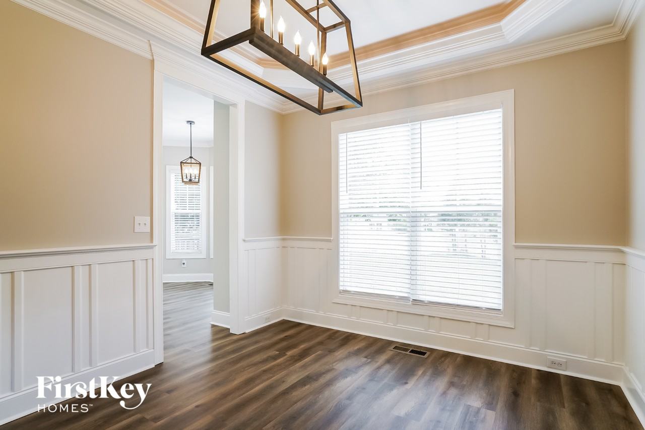 1019 Village River Dr - Photo 5 of 12