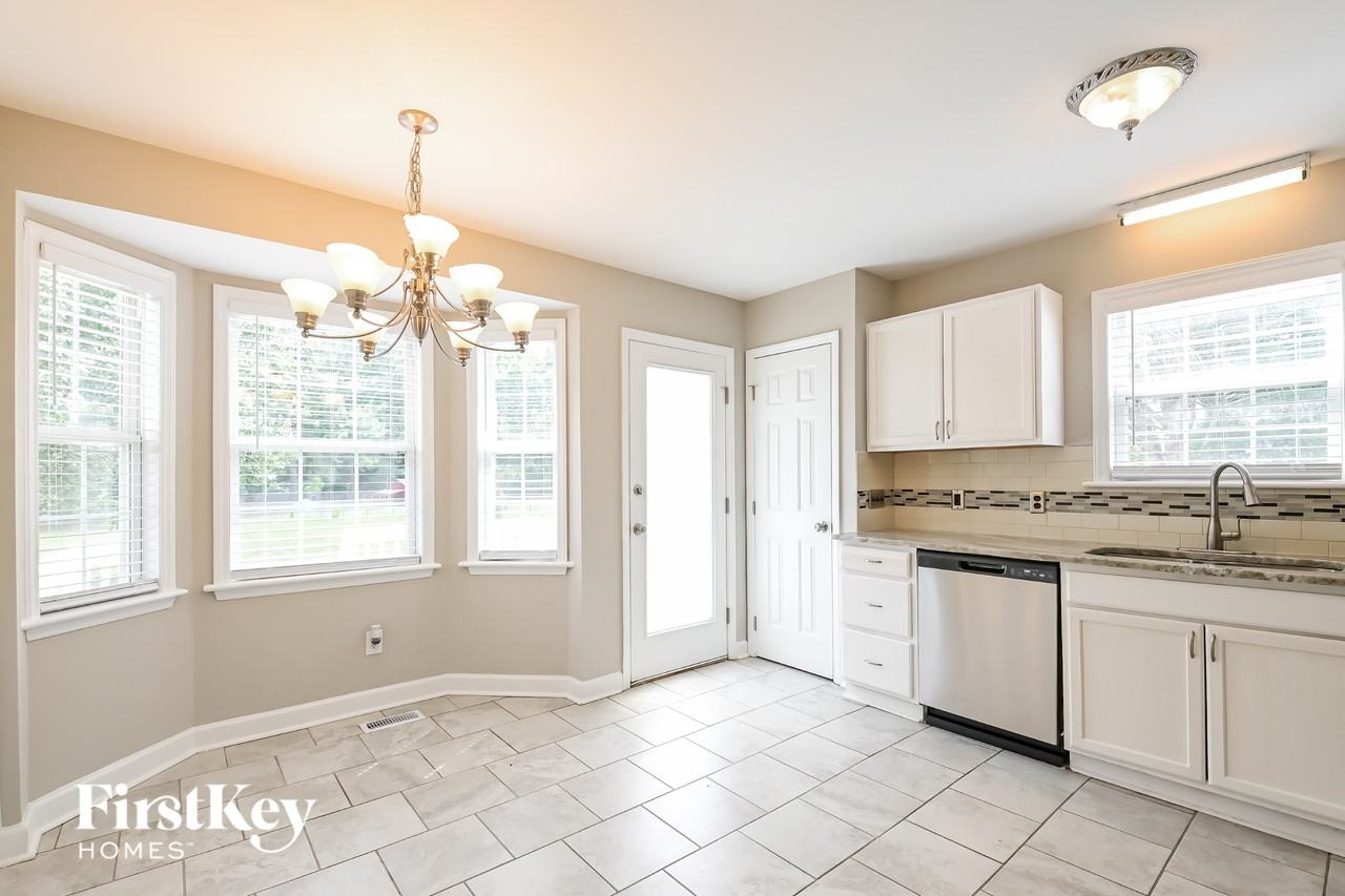 105 Amber Ln - Photo 4 of 15