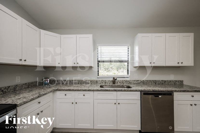 2506 63rd St W - Photo 6 of 15