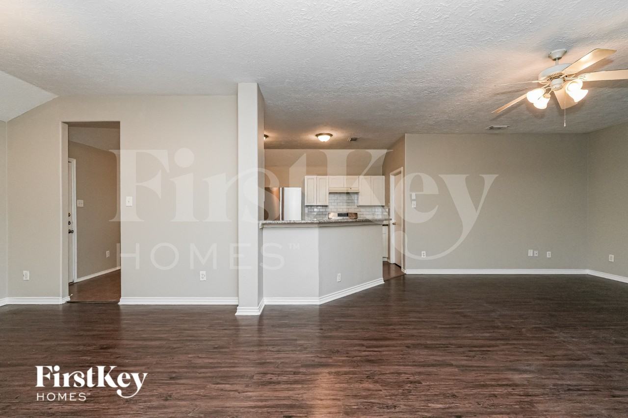 11522 Moonlight Ridge Dr - Photo 4 of 19