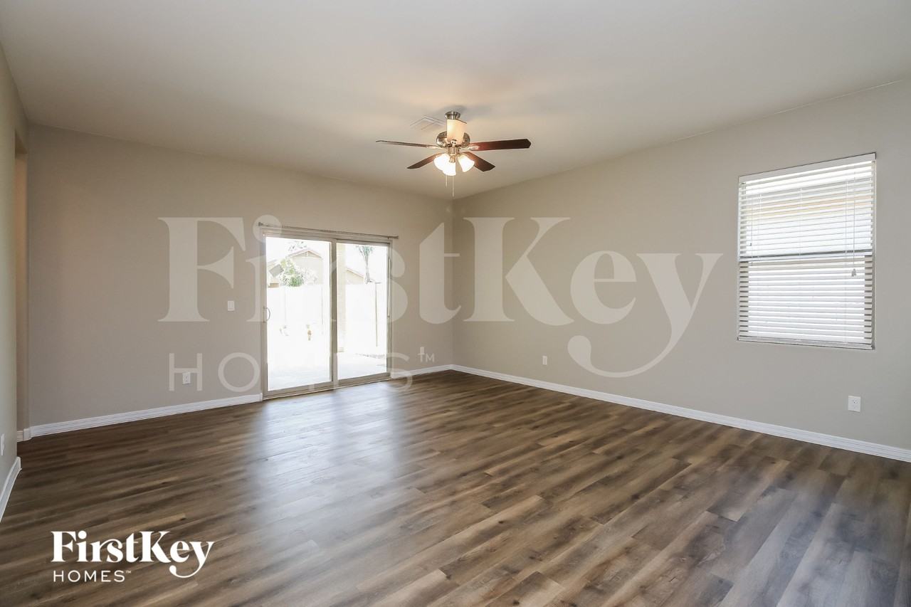13157 E Tumbleweed Ln - Photo 2 of 15