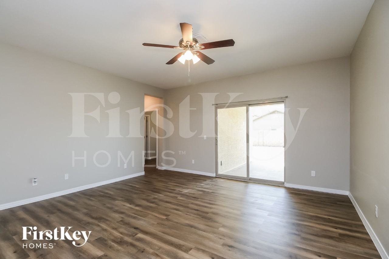 13157 E Tumbleweed Ln - Photo 3 of 15