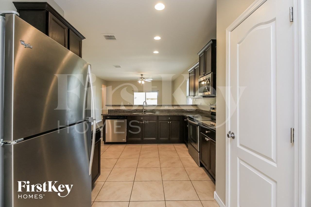 13157 E Tumbleweed Ln - Photo 7 of 15