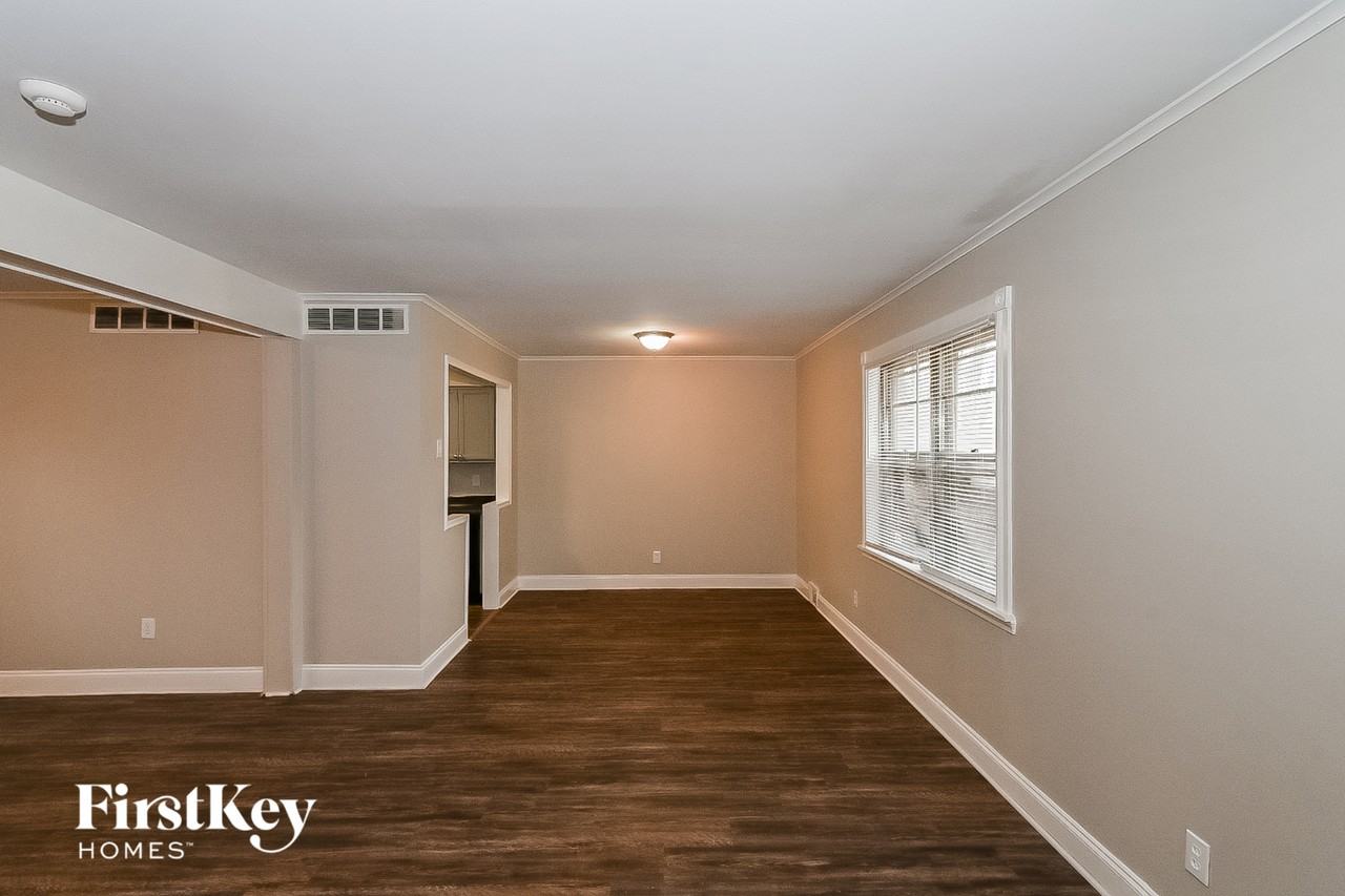 5442 Blackwell Rd - Photo 3 of 15