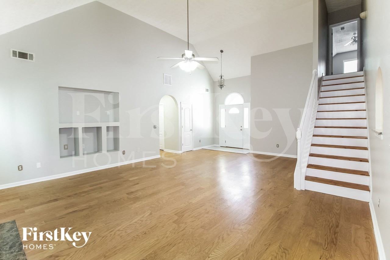 20 Lamar Ln - Photo 4 of 15