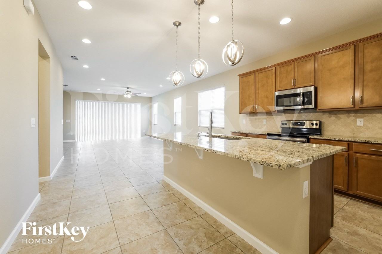 217 Alford Dr - Photo 5 of 15