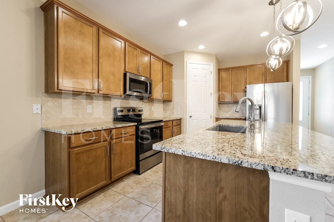 217 Alford Dr - Photo 6 of 15