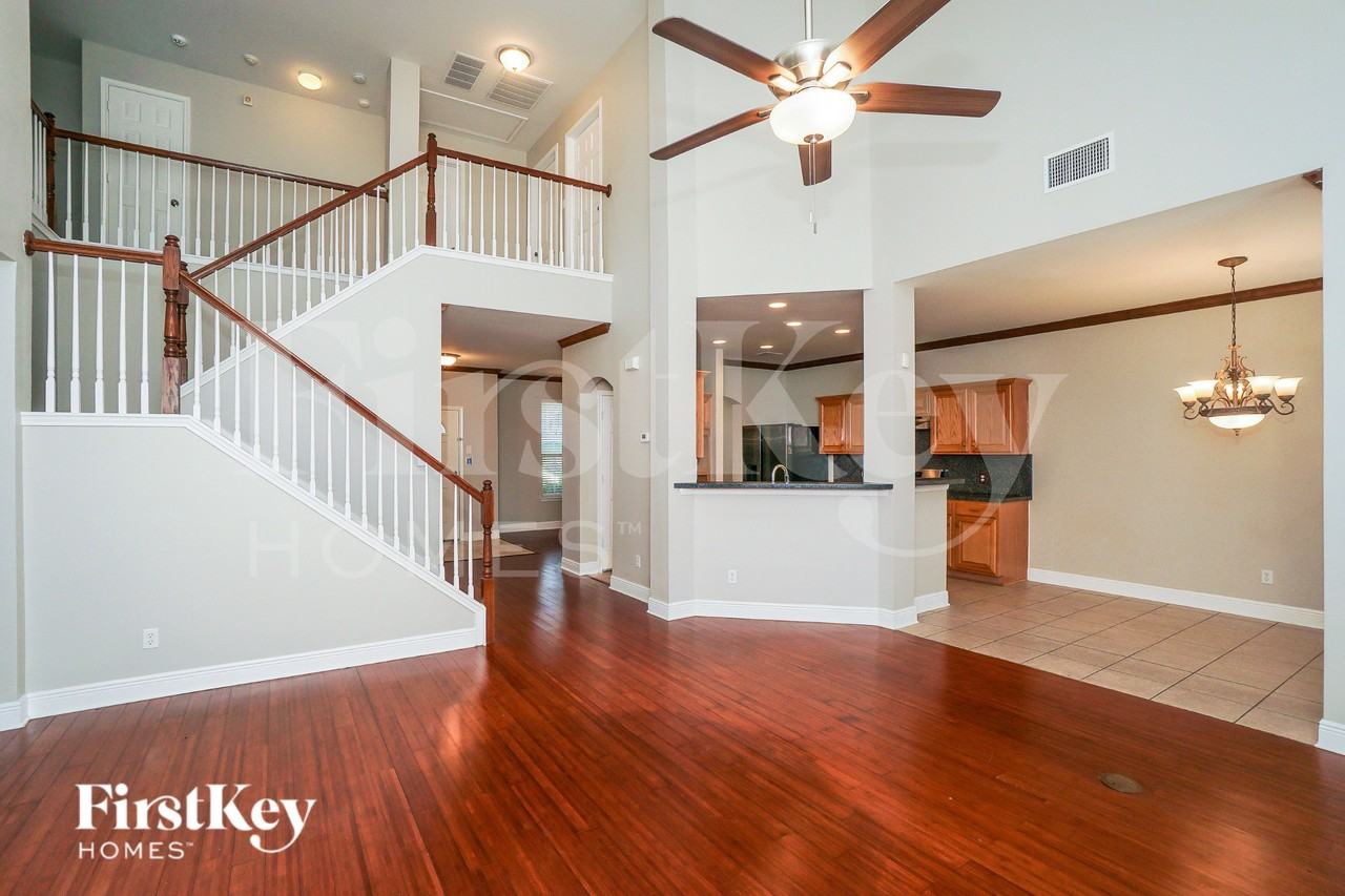 20930 Pedregoso Ln - Photo 5 of 19