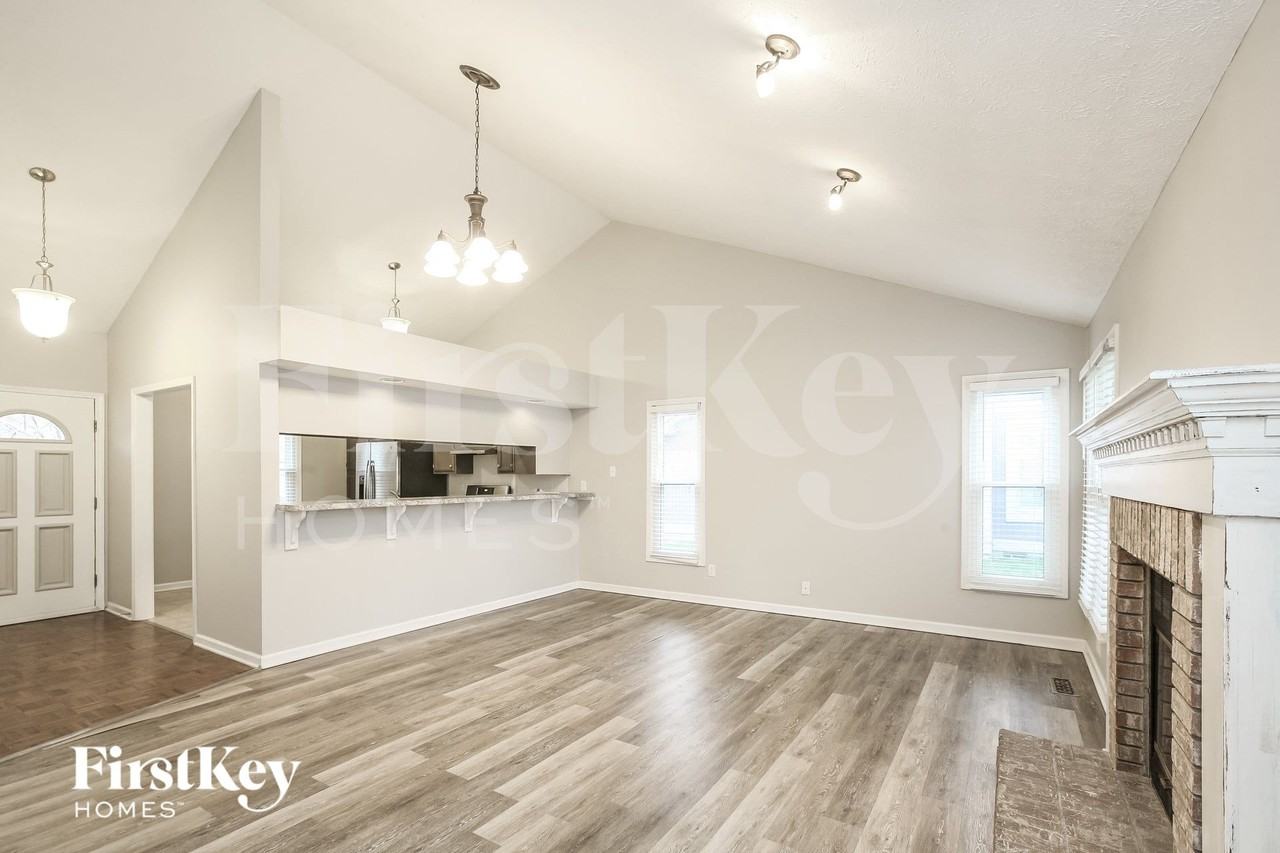 7795 Kenetta Ct - Photo 3 of 15
