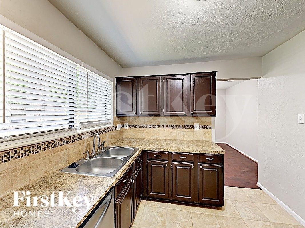 75 N Pathfinders Cir - Photo 6 of 17