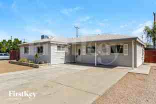 2711 W Elm St - Photo 1 of 1