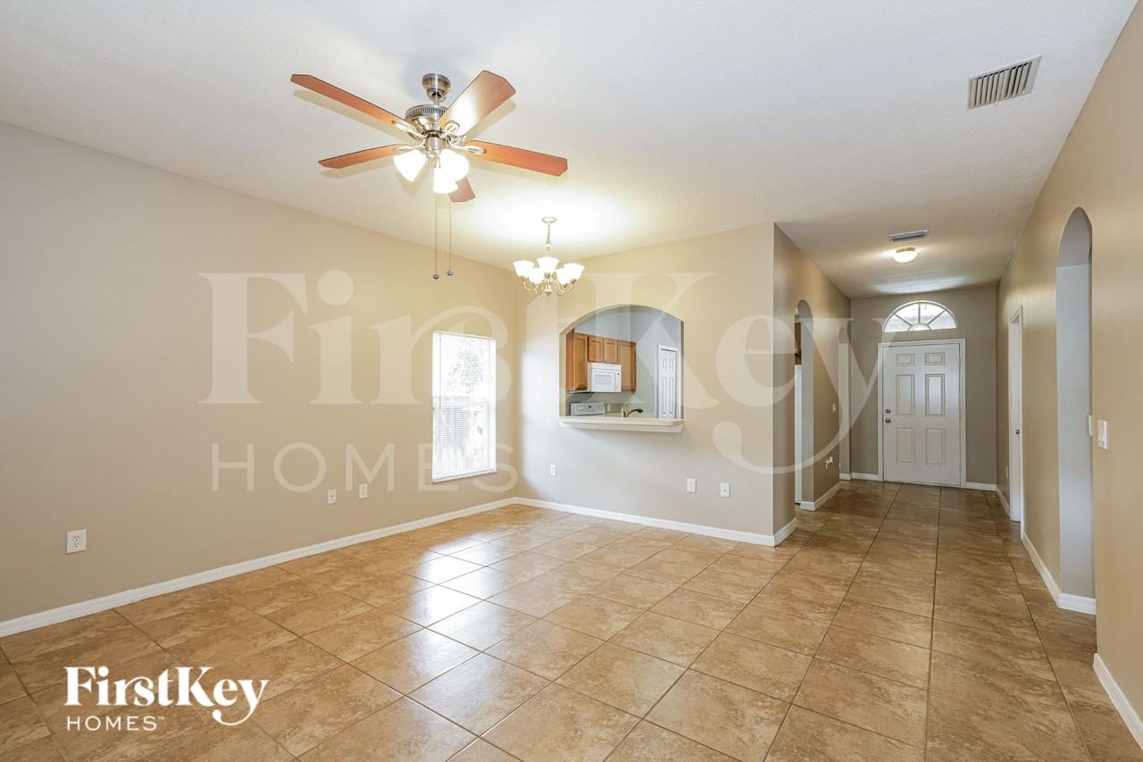 1703 E Wood St - Photo 5 of 19